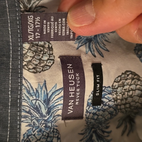Van Heusen, short sleeved, button down, shirt - Picture 3 of 4